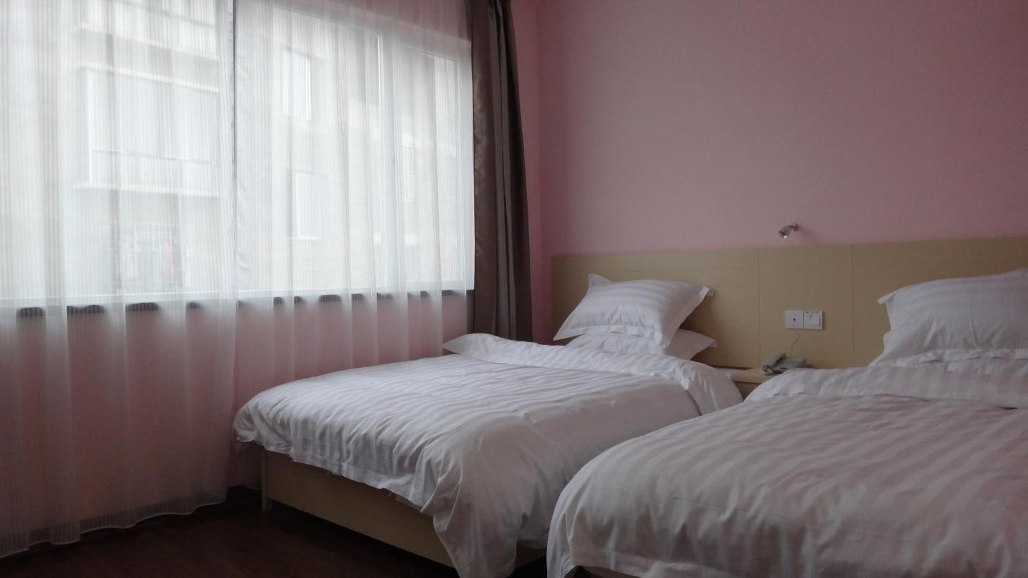 Guilin 68° Hotel North Railway Station Branch Buitenkant foto